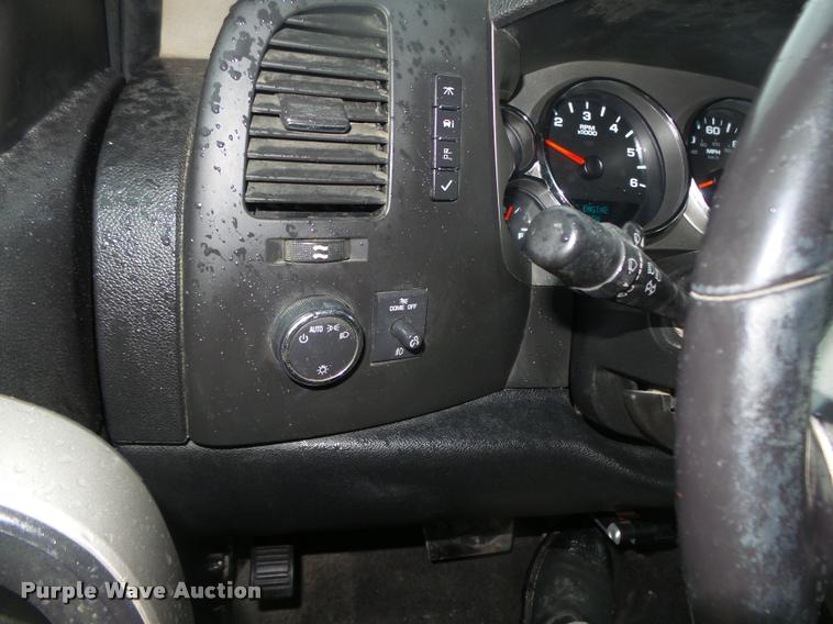 image for item DA0655 2010 Chevrolet Silverado 1500 LT Z71 Crew Cab pickup truck