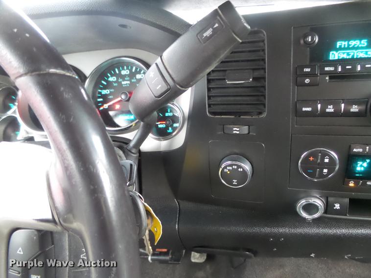 image for item DA0655 2010 Chevrolet Silverado 1500 LT Z71 Crew Cab pickup truck