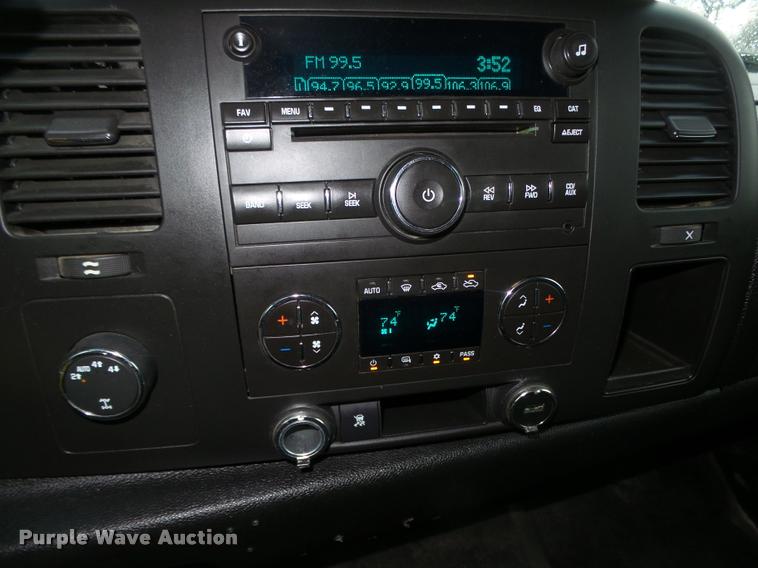 image for item DA0655 2010 Chevrolet Silverado 1500 LT Z71 Crew Cab pickup truck