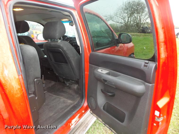 image for item DA0655 2010 Chevrolet Silverado 1500 LT Z71 Crew Cab pickup truck