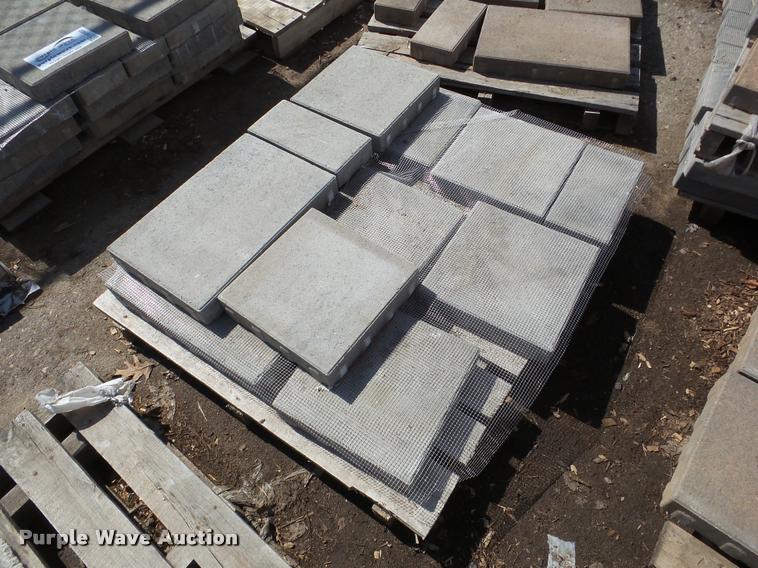 image for item DA1832 Approximately 50 pavers