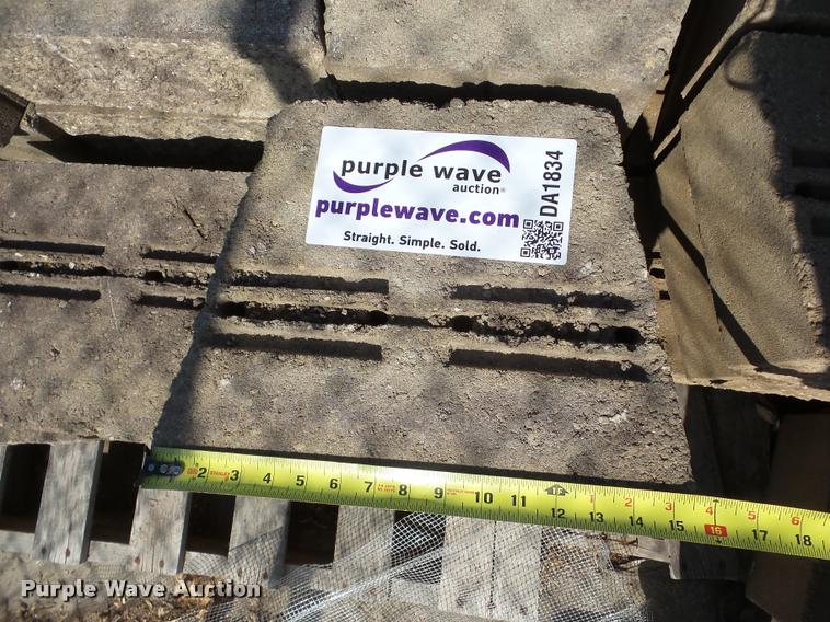image for item DA1834 (54) retaining wall blocks
