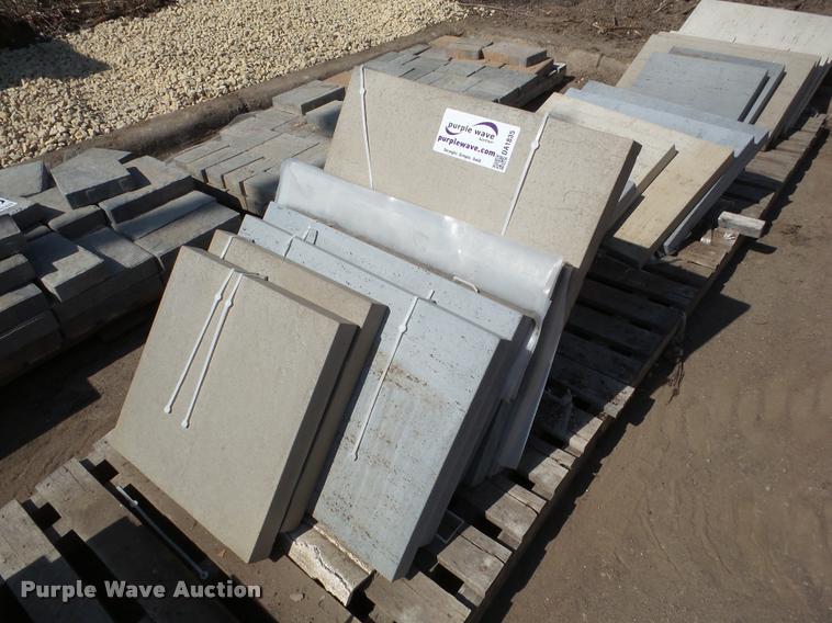 image for item DA1835 Approximately 32 Techo pavers