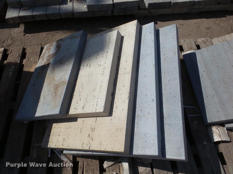 image for item DA1835 Approximately 32 Techo pavers