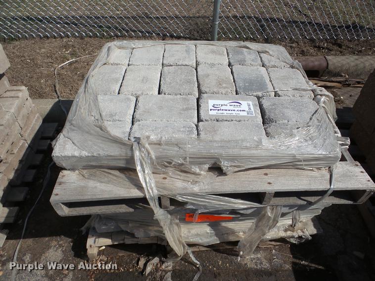 image for item DA1837 Approximately 100 pavers
