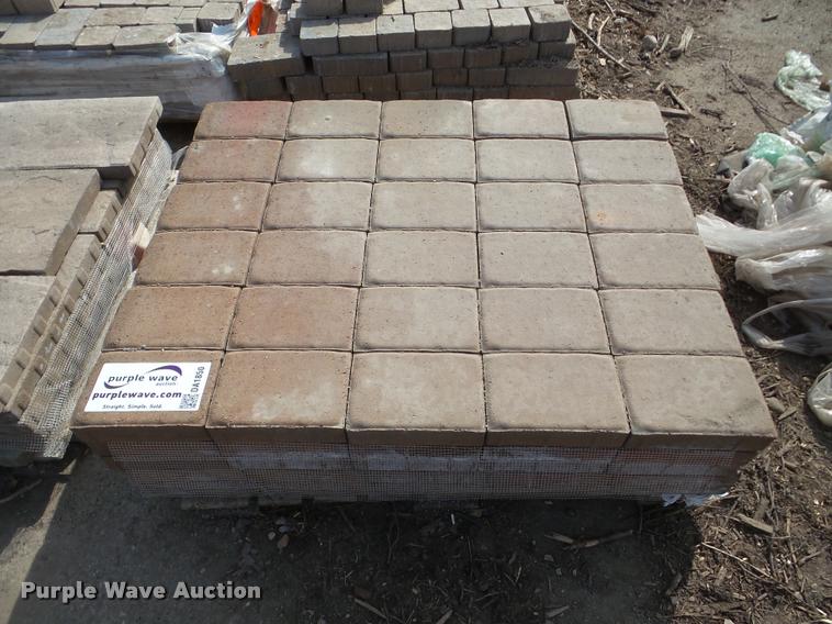 image for item DA1850 Approximately 150 pavers