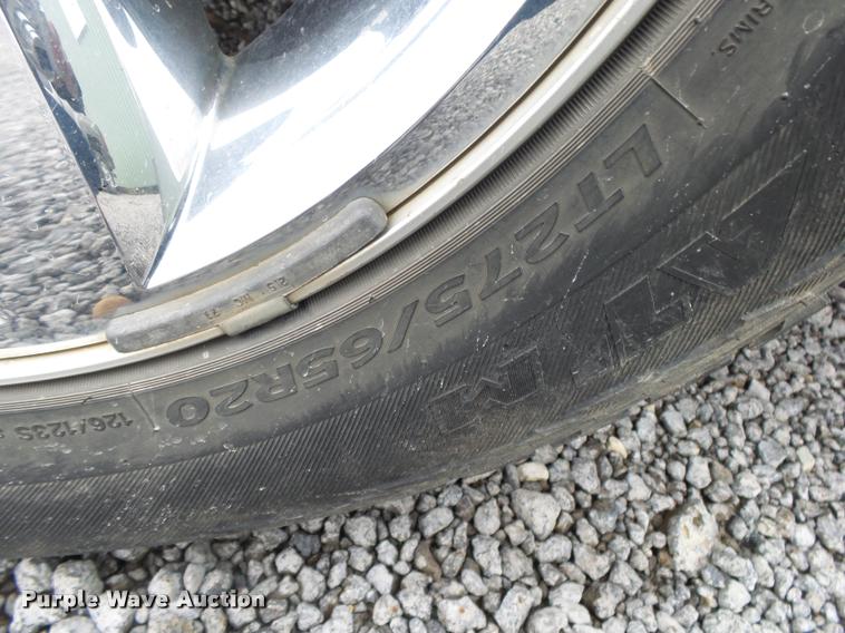 image for item DA2601 2013 GMC Sierra 1500 Crew Cab pickup truck