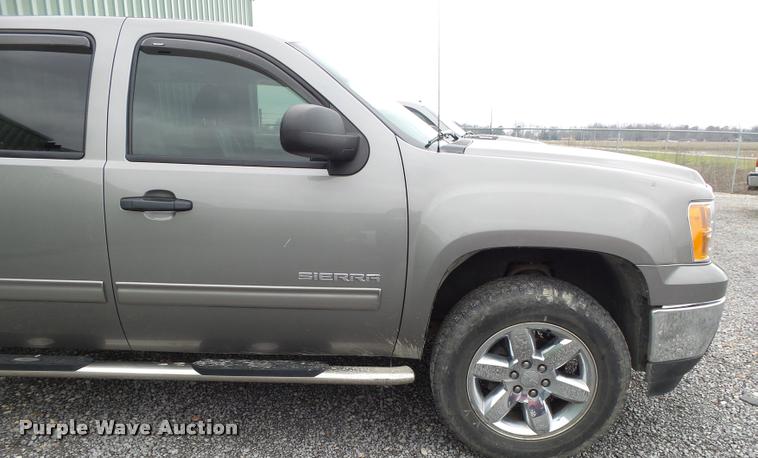 image for item DA2601 2013 GMC Sierra 1500 Crew Cab pickup truck