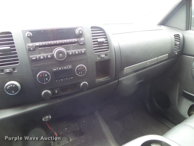 image for item DA2601 2013 GMC Sierra 1500 Crew Cab pickup truck