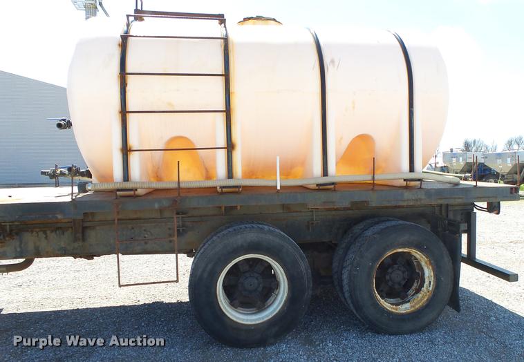 image for item DA2611 1998 International 2654 flatbed truck