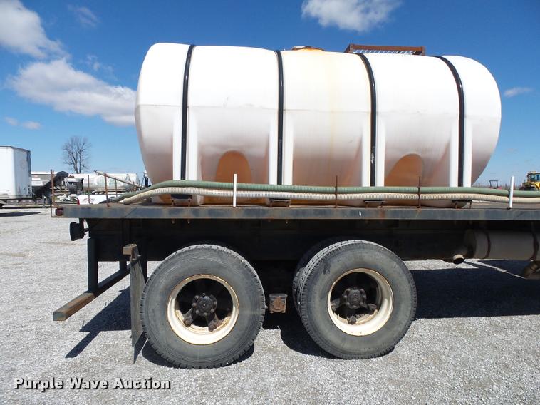 image for item DA2611 1998 International 2654 flatbed truck