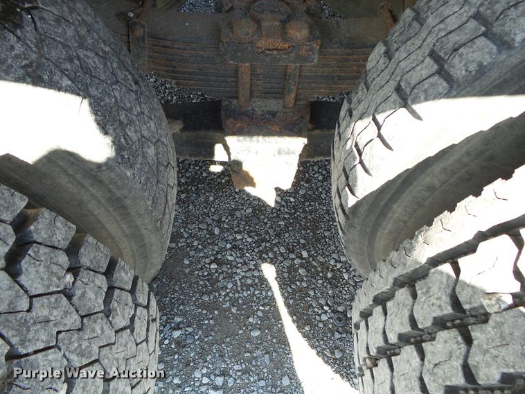 image for item DA2611 1998 International 2654 flatbed truck