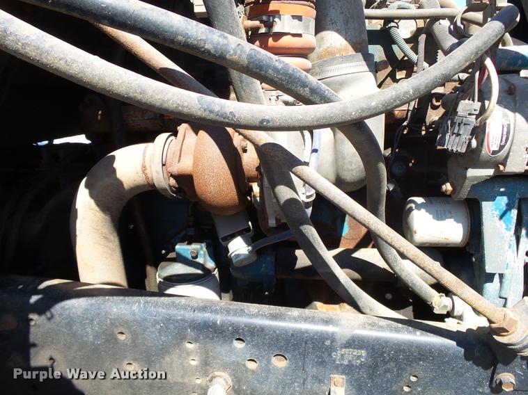 image for item DA2611 1998 International 2654 flatbed truck