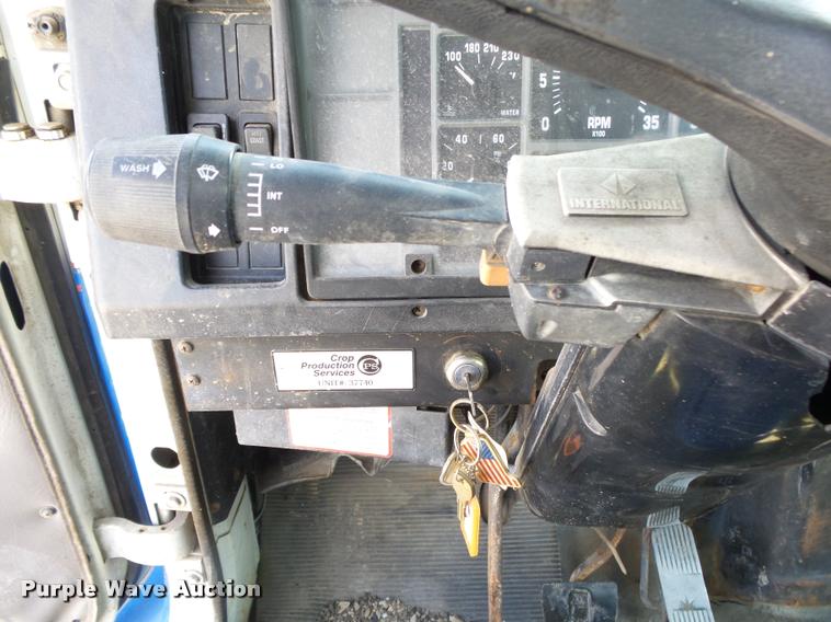 image for item DA2611 1998 International 2654 flatbed truck