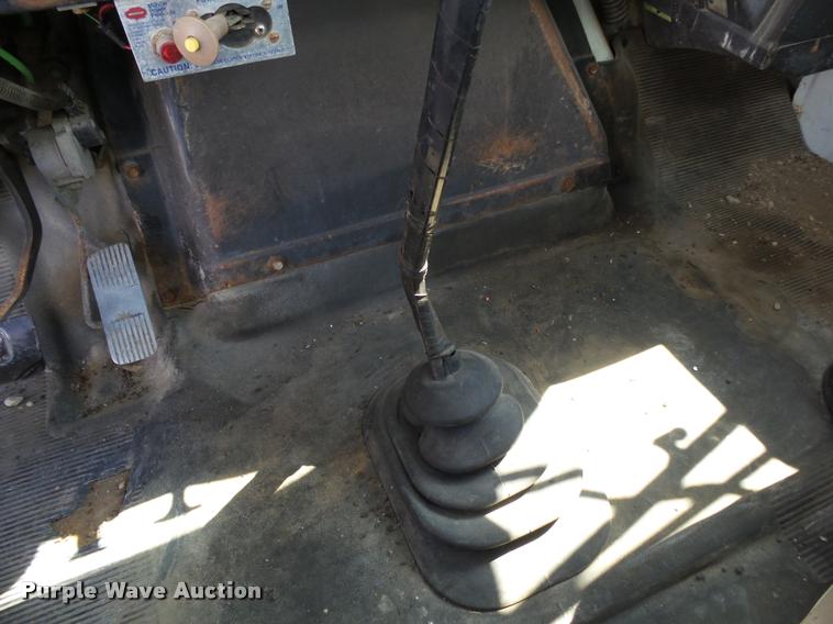 image for item DA2611 1998 International 2654 flatbed truck