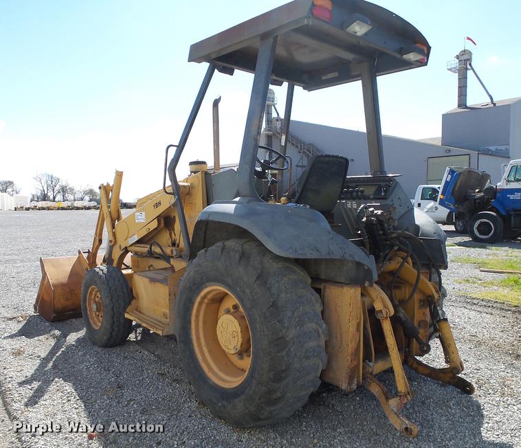 image for item DA2613 1997 Case 570L XT landscape tractor