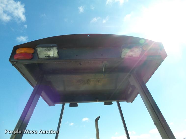 image for item DA2613 1997 Case 570L XT landscape tractor