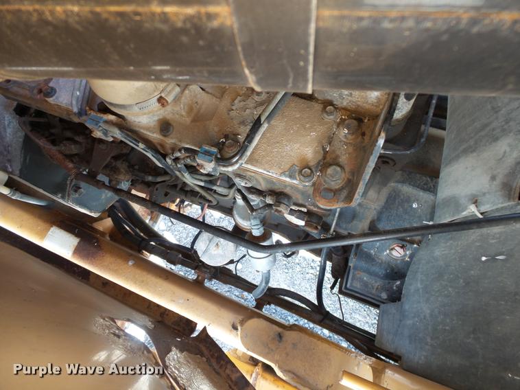 image for item DA2613 1997 Case 570L XT landscape tractor