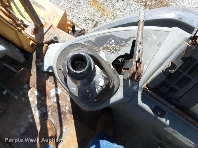 image for item DA2613 1997 Case 570L XT landscape tractor