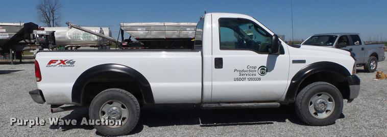 image for item DA2620 2006 Ford F250 Super Duty pickup truck