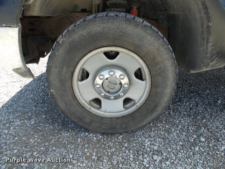 image for item DA2620 2006 Ford F250 Super Duty pickup truck