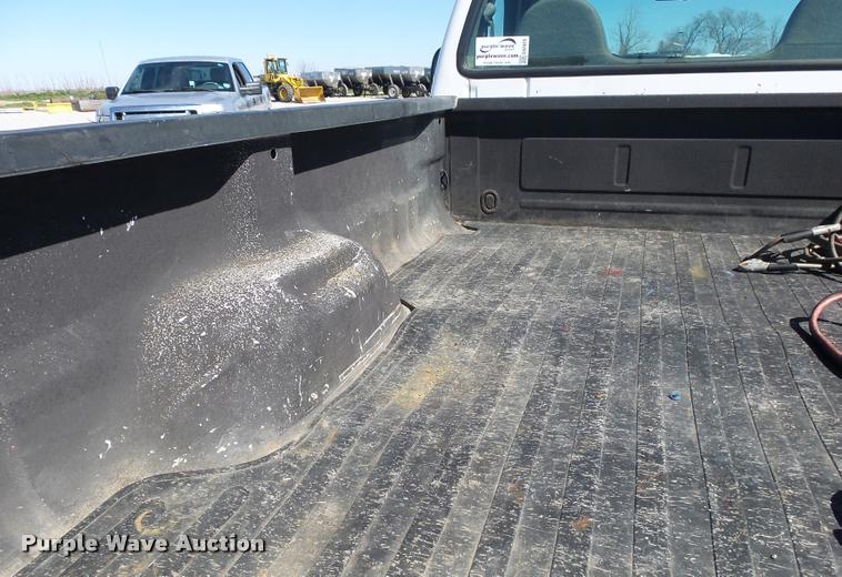 image for item DA2620 2006 Ford F250 Super Duty pickup truck