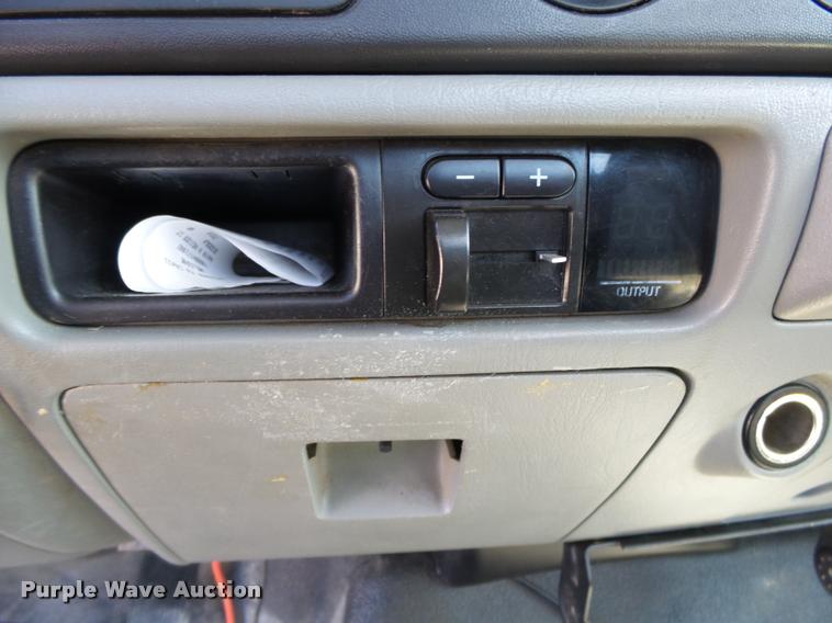 image for item DA2620 2006 Ford F250 Super Duty pickup truck