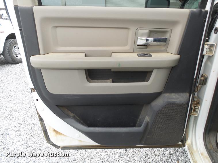 image for item DA2623 2010 Dodge Ram 2500 Crew Cab pickup truck