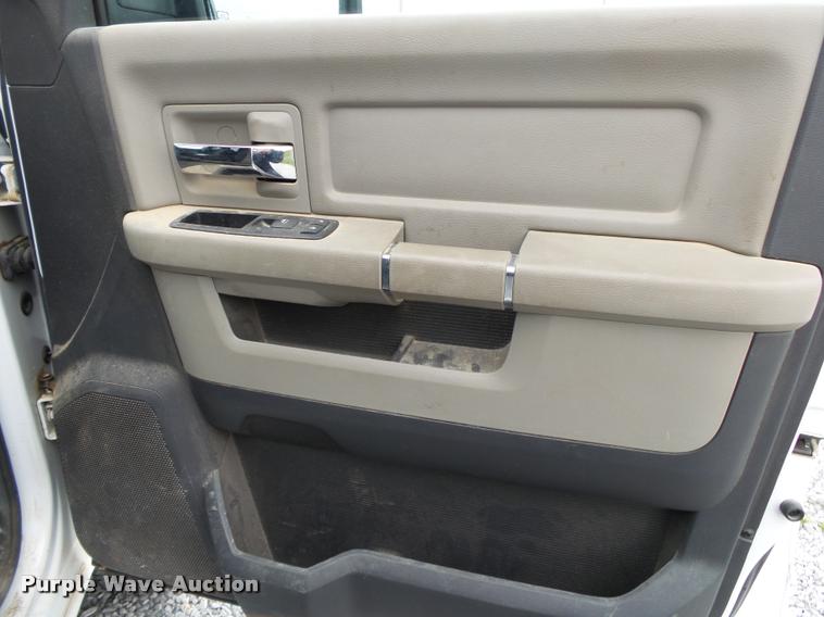 image for item DA2623 2010 Dodge Ram 2500 Crew Cab pickup truck