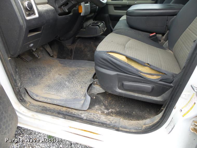 image for item DA2623 2010 Dodge Ram 2500 Crew Cab pickup truck