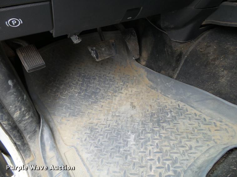 image for item DA2623 2010 Dodge Ram 2500 Crew Cab pickup truck