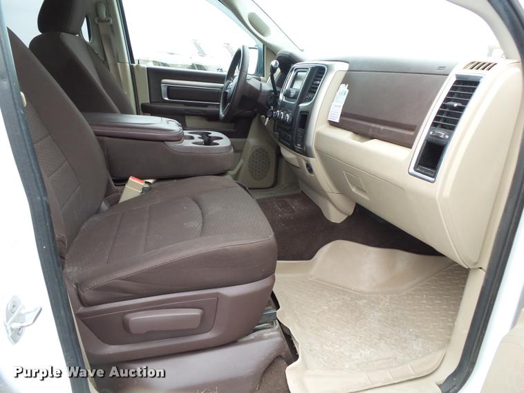 image for item DA2624 2013 Dodge Ram 2500 Crew Cab pickup truck