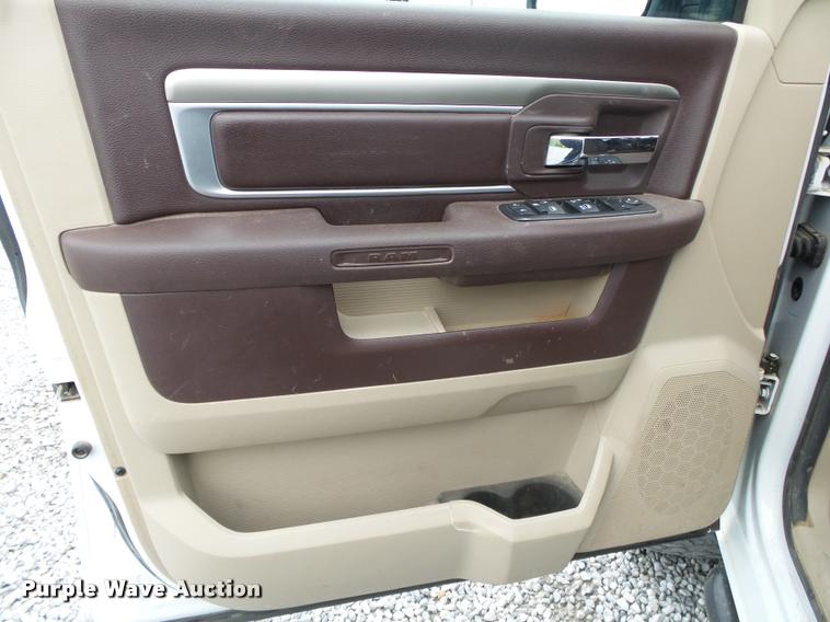 image for item DA2624 2013 Dodge Ram 2500 Crew Cab pickup truck