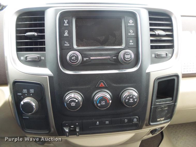 image for item DA2624 2013 Dodge Ram 2500 Crew Cab pickup truck