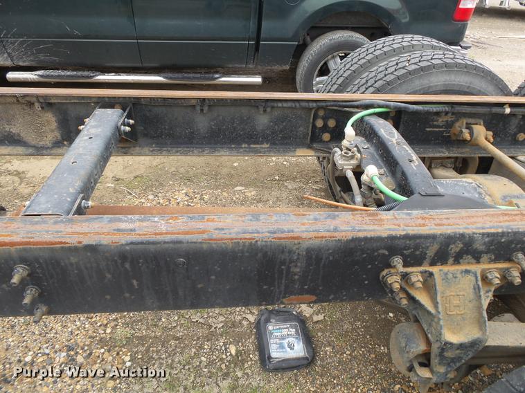 image for item DA2626 1998 Ford LT8513 Louisville 113 truck cab and chassis