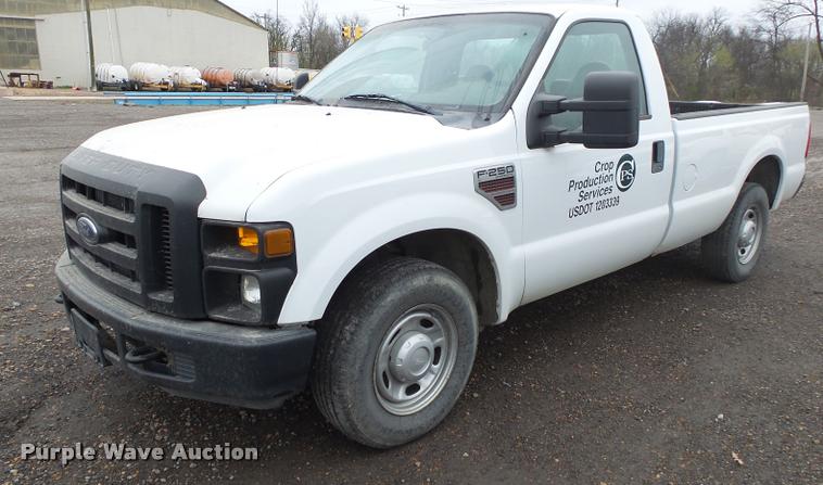 image for item DA2628 2010 Ford F250 Super Duty pickup truck