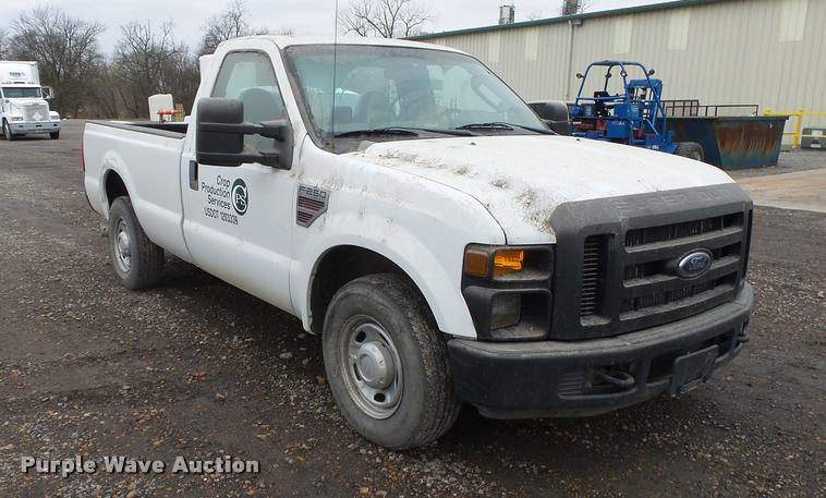 image for item DA2628 2010 Ford F250 Super Duty pickup truck