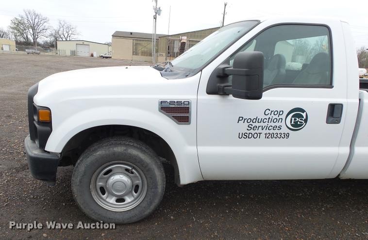 image for item DA2628 2010 Ford F250 Super Duty pickup truck