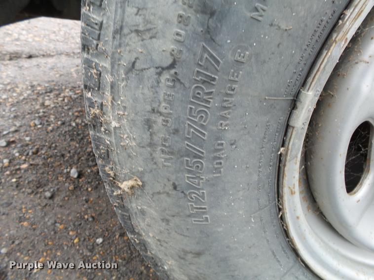 image for item DA2628 2010 Ford F250 Super Duty pickup truck