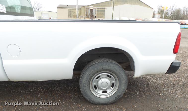 image for item DA2628 2010 Ford F250 Super Duty pickup truck