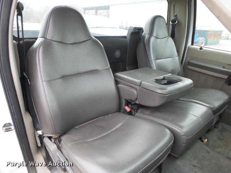 image for item DA2628 2010 Ford F250 Super Duty pickup truck