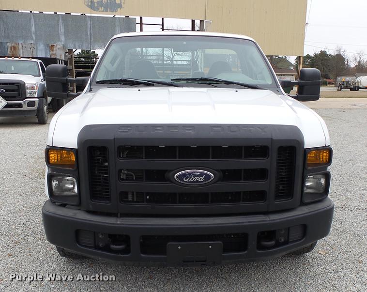 image for item DA2629 2009 Ford F250 Super Duty pickup truck