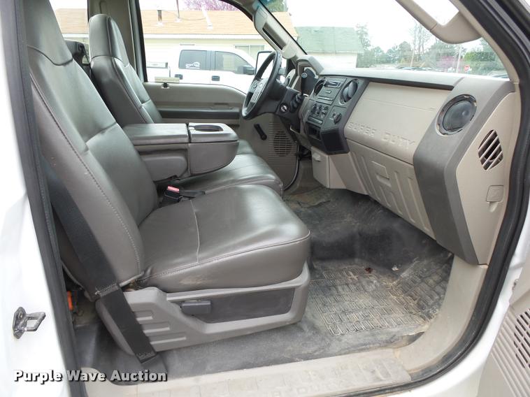 image for item DA2629 2009 Ford F250 Super Duty pickup truck