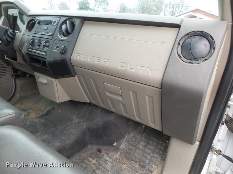image for item DA2629 2009 Ford F250 Super Duty pickup truck