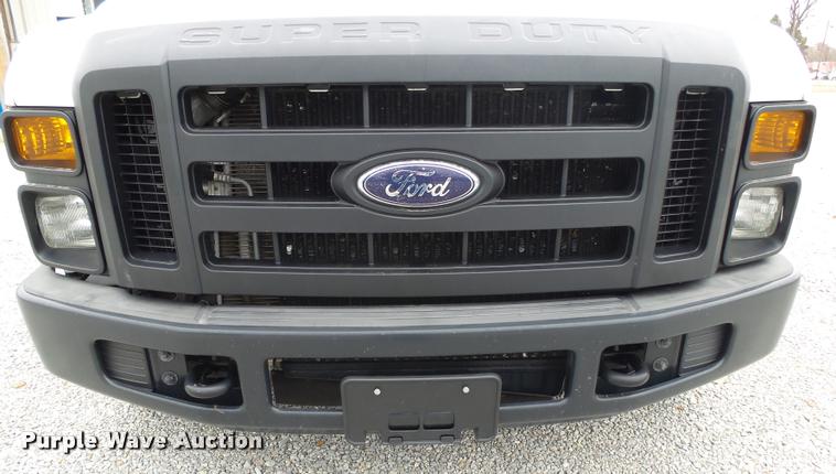 image for item DA2629 2009 Ford F250 Super Duty pickup truck