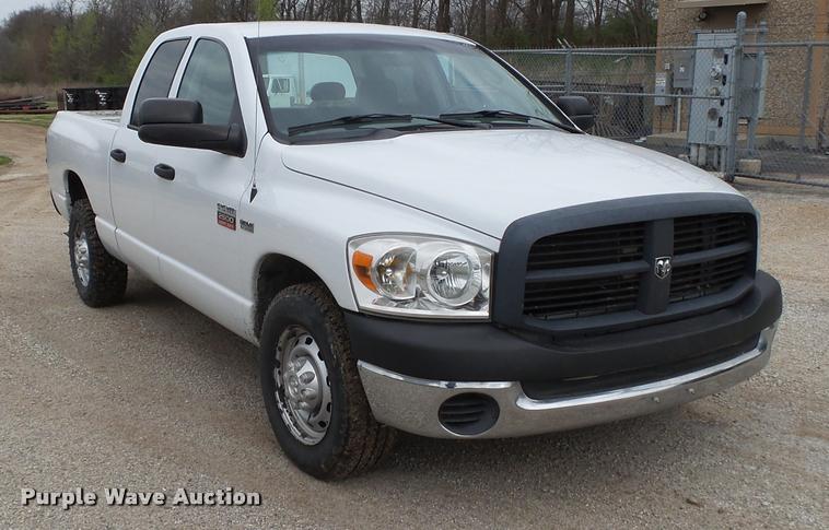 image for item DA2641 2007 Dodge Ram 2500 Quad Cab pickup truck