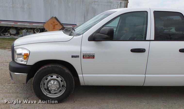 image for item DA2641 2007 Dodge Ram 2500 Quad Cab pickup truck