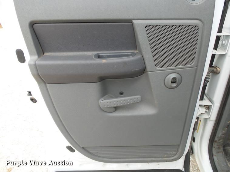 image for item DA2641 2007 Dodge Ram 2500 Quad Cab pickup truck