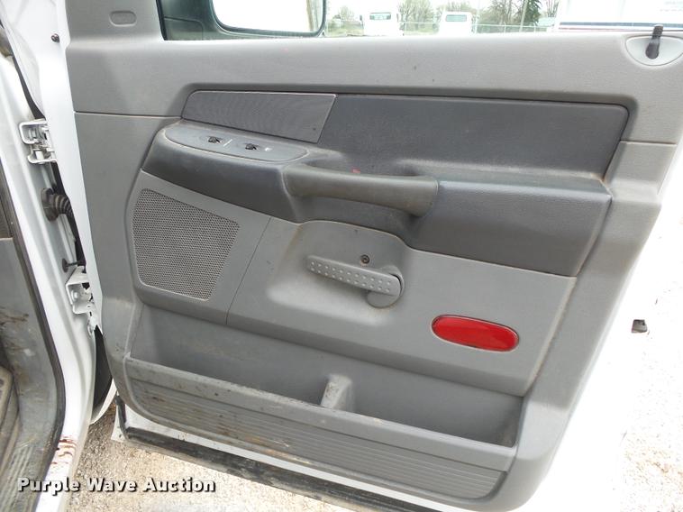 image for item DA2641 2007 Dodge Ram 2500 Quad Cab pickup truck