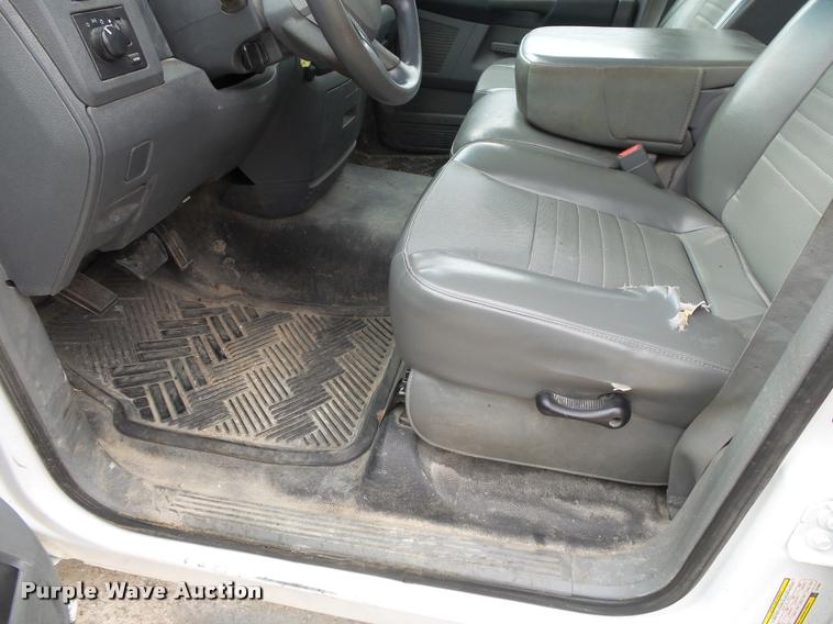 image for item DA2641 2007 Dodge Ram 2500 Quad Cab pickup truck